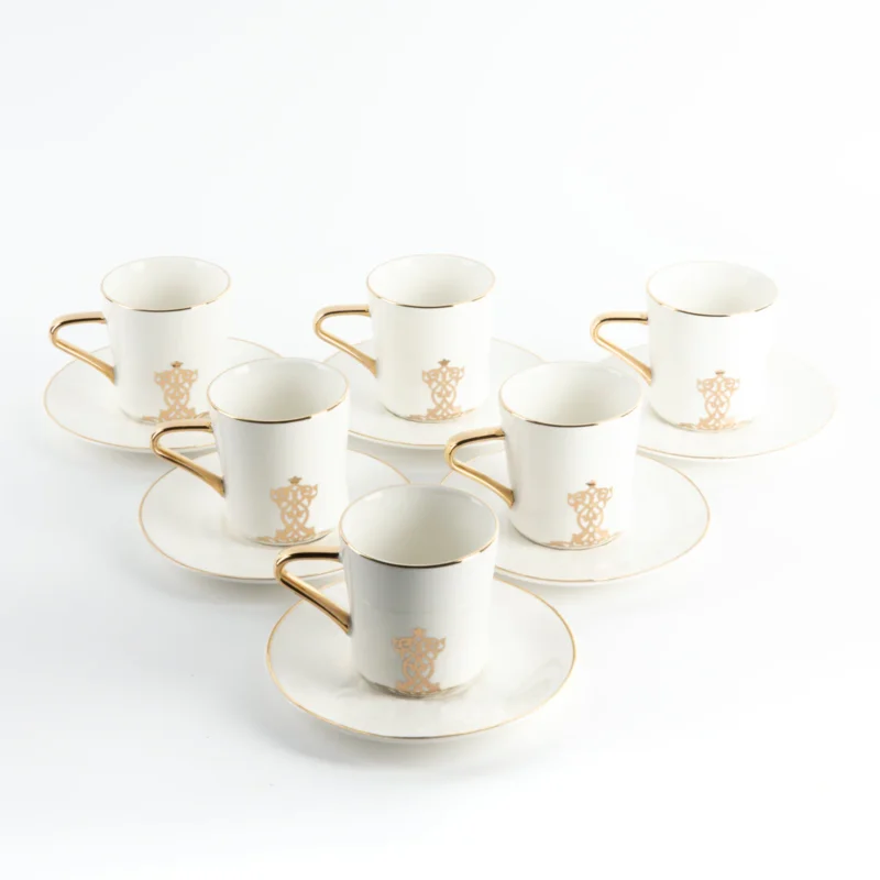Alternative view of Conjunto de Xícaras de Porcelana com 12 peças - Branco e Dourado